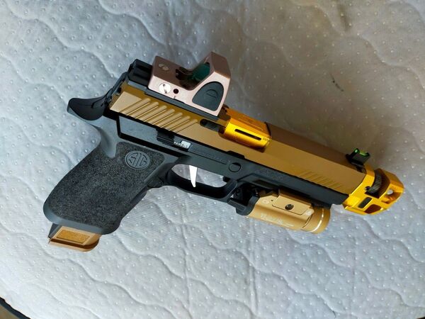 SIG VFC M17 CO2 GBB 動作良好