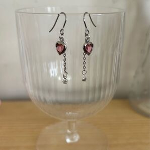 NO109 ピンクハートチェーンライトストーンピアス