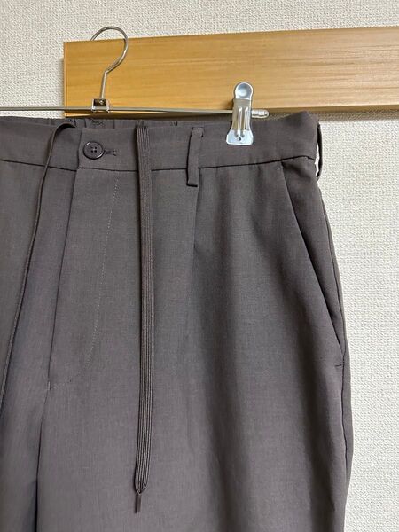 【美品】 GU ドライワイドテーパードイージーアンクルパンツ ブラウン/茶系