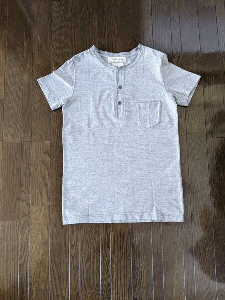 送料込 REMI RELIEF レミレリーフ 半袖 ヘンリーネック Tシャツ Sサイズ