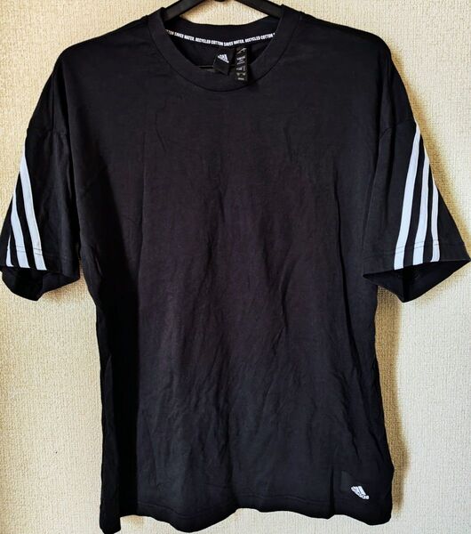 adidas 3本ラインTシャツ