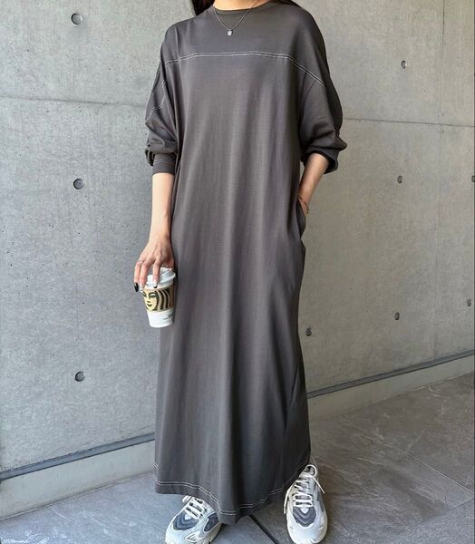 andme 配色ステッチオーバーサイズ長袖Tシャツワンピ チャコールグレー