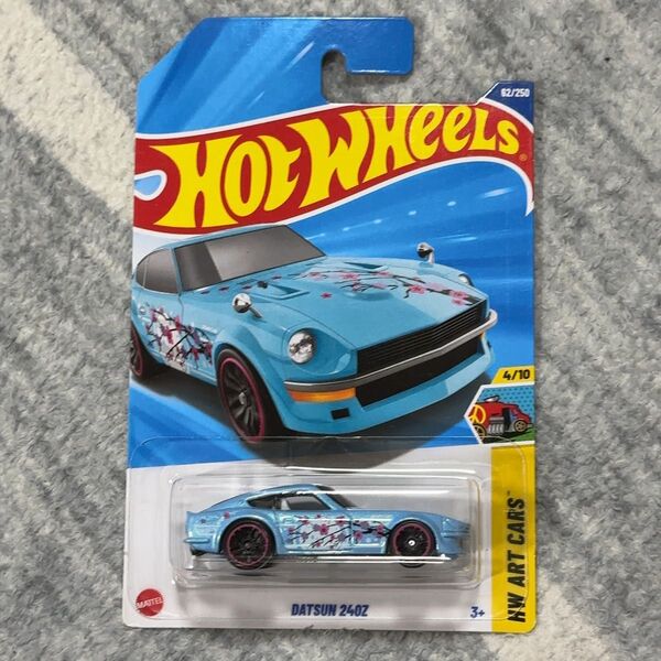 ホットウィール ベーシック ダットサン 240Z 2025Gアソート