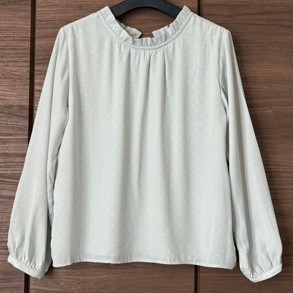 GLACIER フリルネックドット柄シフォンブラウス