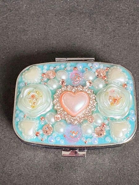 ハンドメイド ピルケース 水色バラとハートNo.84