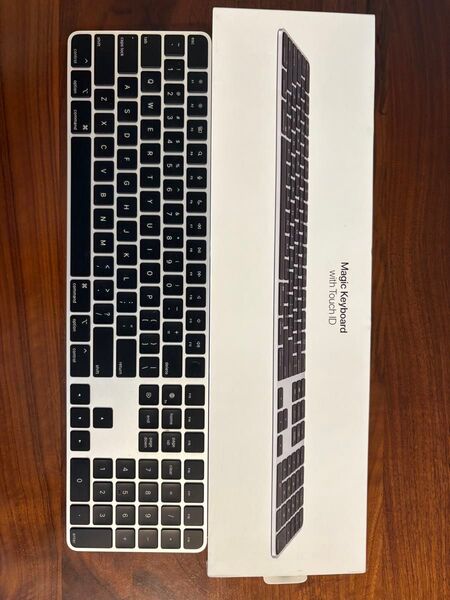 Appleシリコン搭載Macモデル用Touch ID搭載Magic Keyboard (テンキー付き) - 英語 (US)