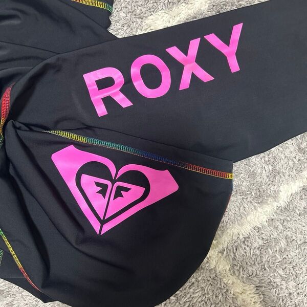 ROXY ロキシー 長袖ラッシュガード ブラック フード付き パーカー レディース 水着