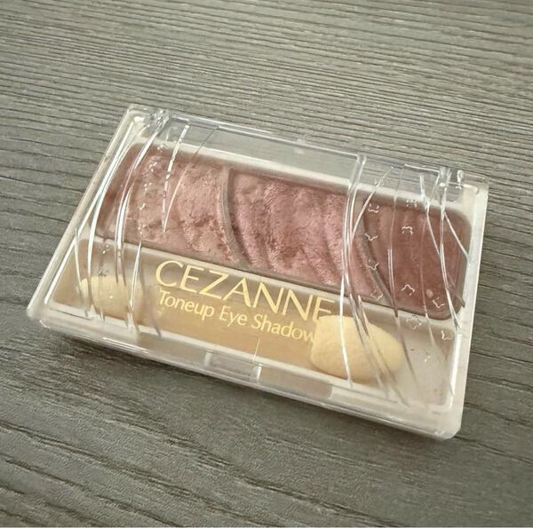 CEZANNEトーンアップアイシャドウ / 10 ベリーブラウン