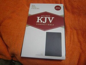 The Holy Bible: King James Version, Navy Leathertouch, KJV Compact Bible: Value Edition Imitation Leather