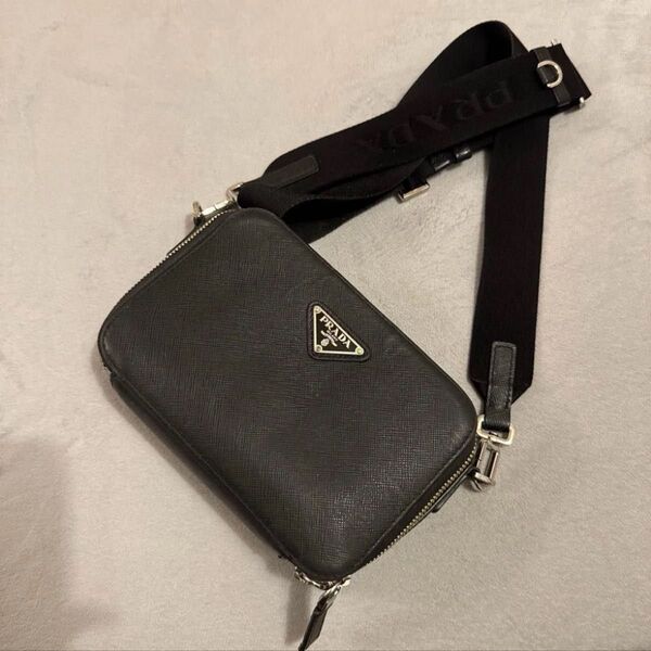 PRADA ショルダーバッグ 2VH070 ブラック