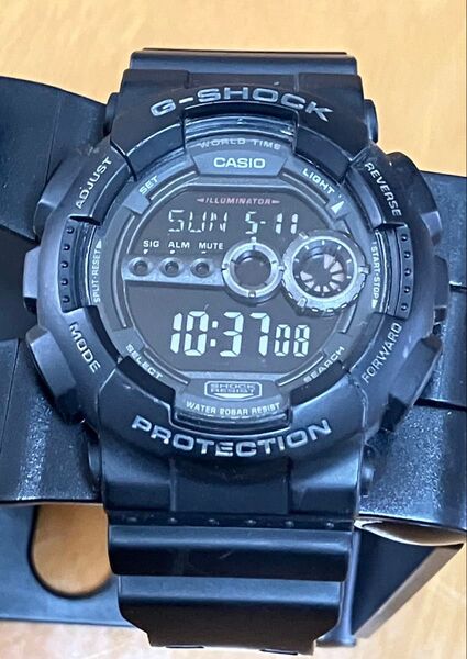 稼働品 カシオ CASIO G-SHOCK ジーショック GD-100-1BJF 中古腕時計 ビッグフェイス 高輝度LEDライト