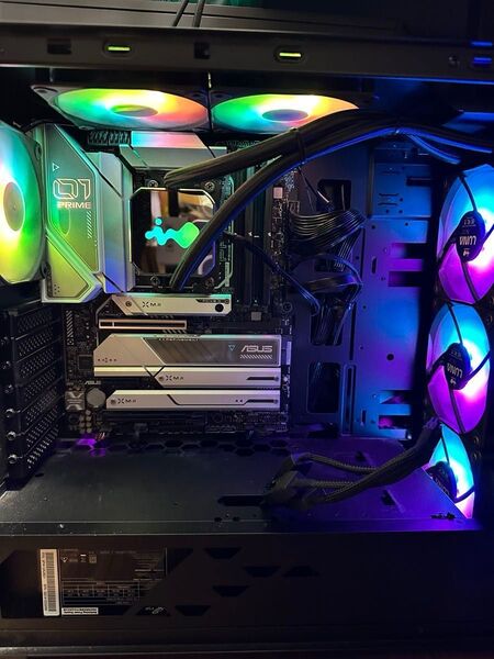 デスクトップPC Ryzen 9 7950X3D / 64GB DDR5 / 1TB SSD / Windows11