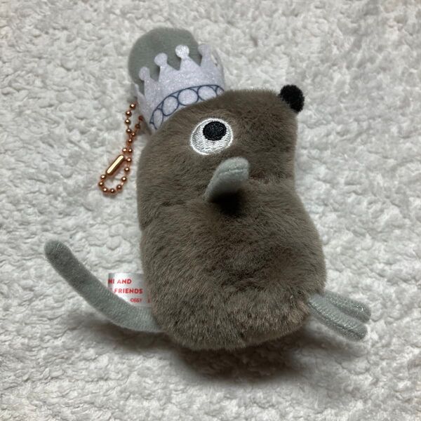 レオ・レオニの作品に登場するキャラクター「フレデリック」のぬいぐるみ