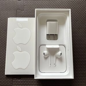 Apple iPhone12純正品 付属品 イヤホン ACアダプター Appleシール イヤホン変換アダプタ