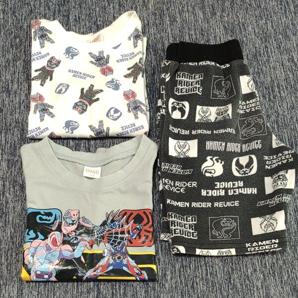 中古服 仮面ライダーリバイス 半袖 Tシャツ 総柄 ハーフパンツ 110cm 3点セット