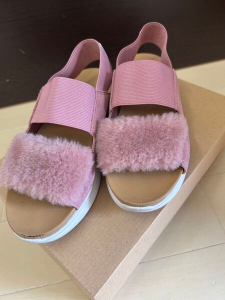 UGG アグ サンダル スポーツサンダルスポサン 22cm us5シルバーレイク