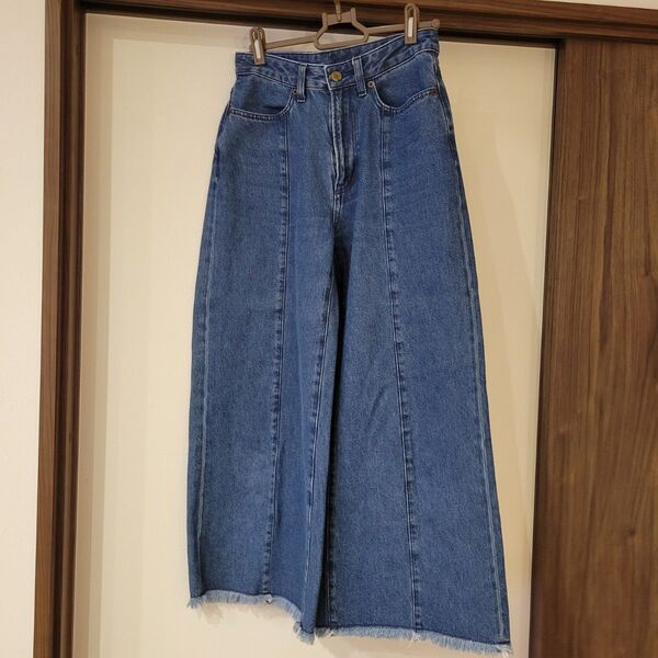 GU ジーユー レディース ワイドデニムパンツ カットオフ フリンジ