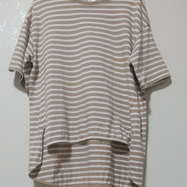 ikka ボーダー柄 半袖Tシャツ ベージュ×ホワイト