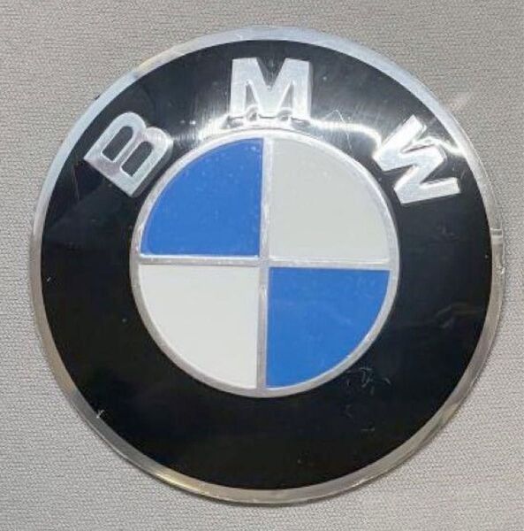 【新品】 BMW ラウンド エンブレム 70mm E46 E90 E50 タンク ボディ ホイール 等へ
