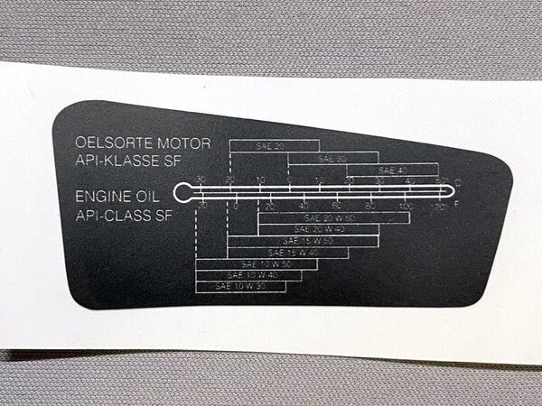【新品】 BMW オイル ラベル 右 R100 RS RT R90 R80等 46631338236
