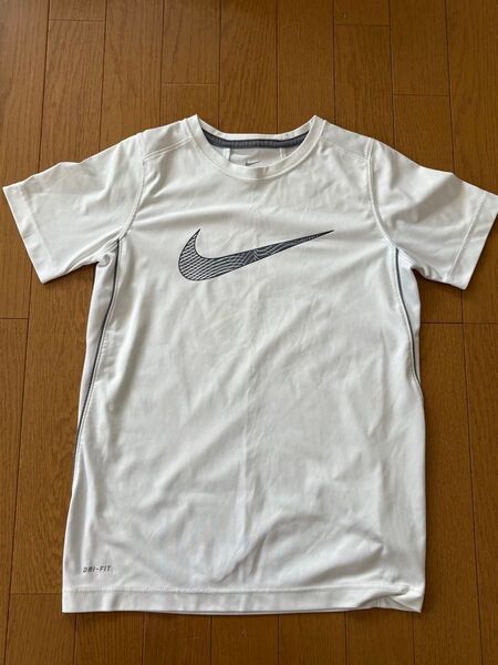 NIKE ナイキ 半袖 Tシャツ キッズスポーツウェア ホワイト 白