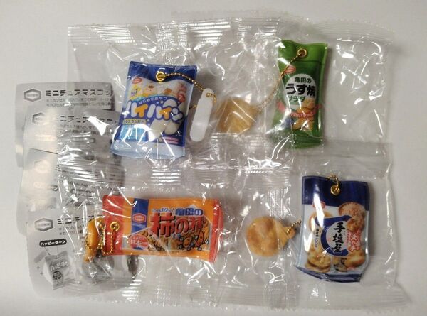 亀田製菓 ミニチュアマスコット vol.2 4種セット お菓子 ガチャ カプセルトイ 未開封
