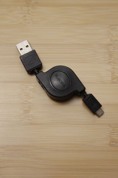 【ELECOM】マイクロUSBケーブル microUSB 巻き取り 転送・充電 0.8m MPA-AMBIRLC08BK