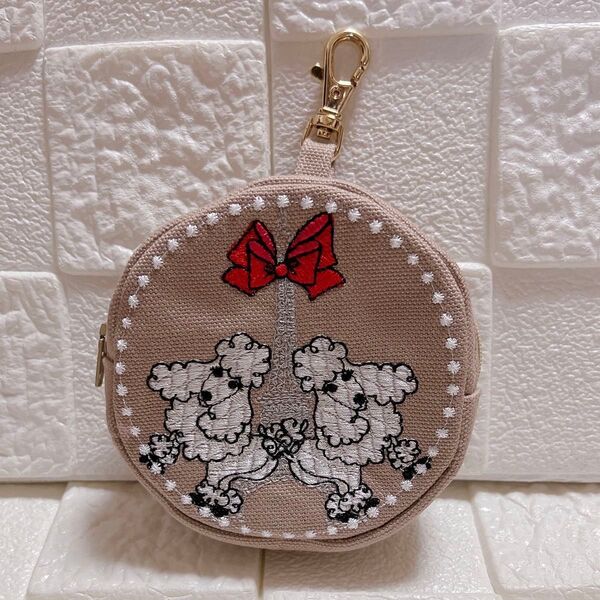 ロラライハリス 丸型 ポーチ ハンドメイド プードル 刺繍