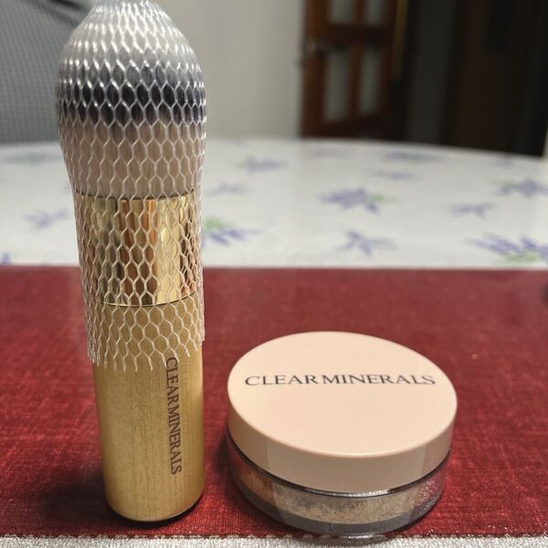 クリアミネラルズ フェイスパウダー&ブラシセット色白肌