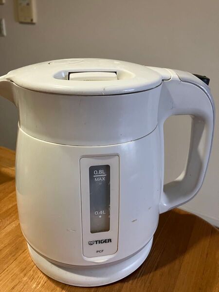 TIGER 電気ケトル 0.8L ホワイト 電気ケトル タイガー わく子