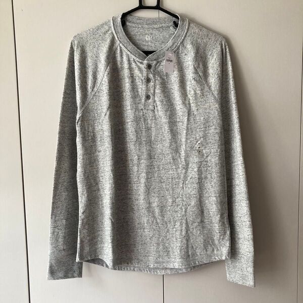 未使用 ギャップ 長袖ヘンリーネック グレー S カットソー ロンT 長袖Tシャツ