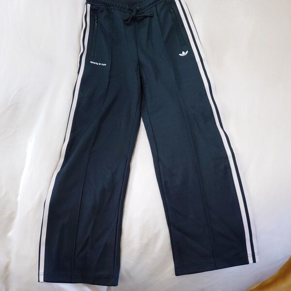 adidas × Sporty & Rich トラックパンツ Shadow Green Lsize