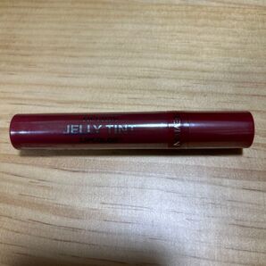 レブロン ジェリー ティント リップカラー 002 ベリー バースト カラーイメージ ベリーレッド (ブルベ) ティントリップ