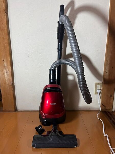 TOSHIBA 東芝 VC-PK9-R 紙パック式掃除機 2022年製