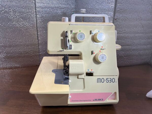 JUKI ロックミシン MO-530