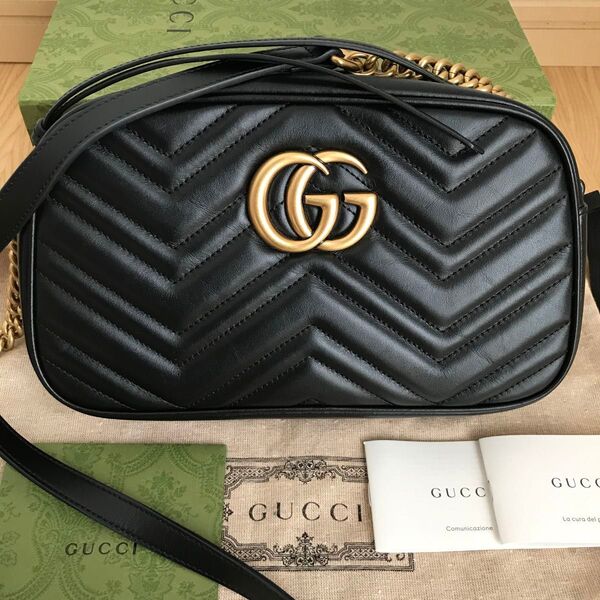美品 GUCCI グッチ GGマーモント スモールカメラバッグ ショルダーバッグ