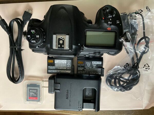 Nikon D500 デジタル一眼レフカメラ XQDカード付 中古品 ニコン