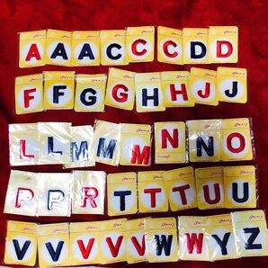 アルファベット刺繍ワッペン