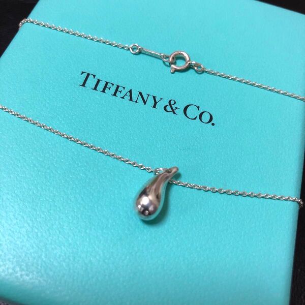 TIFFANY&Co ティファニー ティアドロップ シルバー ネックレス