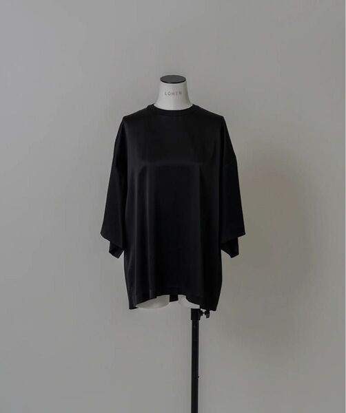 LOHEN ベビーサテンTシャツブラウス 黒 新品