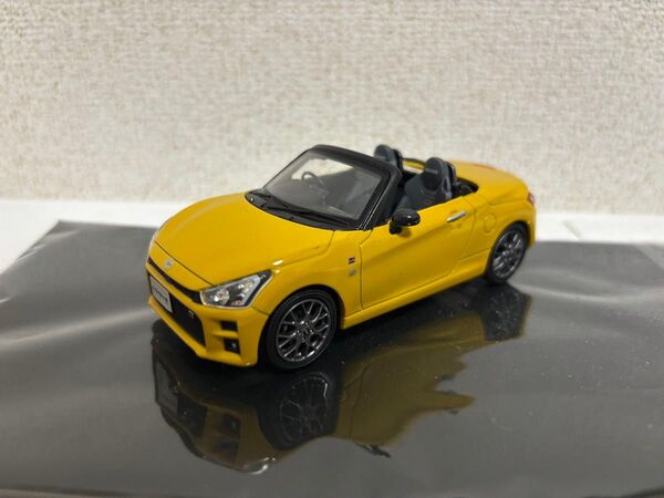 【希少】★送料込み★トヨタ コペンGRスポーツY07ジョーヌイエロー 色見本カラーサンプル