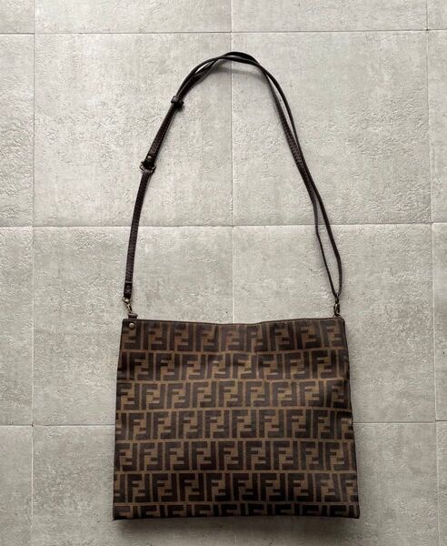 FENDI フェンディ ズッカ柄 ワンショルダーバッグ