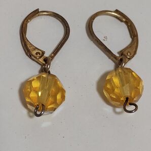 新品 黄色 ゴールドピアス