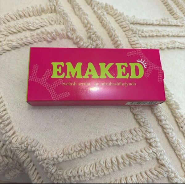 EMAKEDエマーキット まつ毛美容液