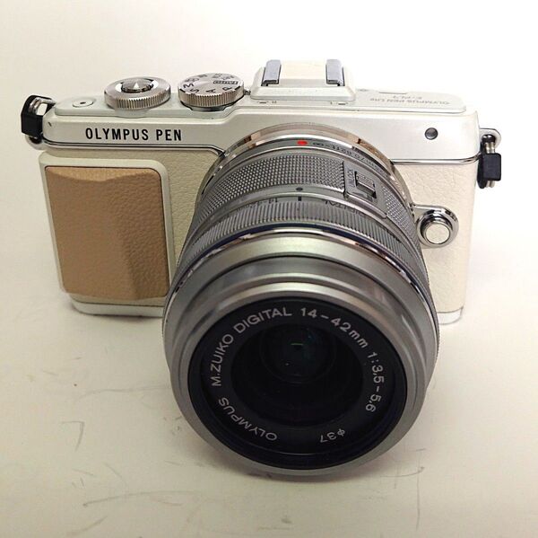 Olympus PEN E-PL7 +14-42㎜ズームレンズセット 美品動作品
