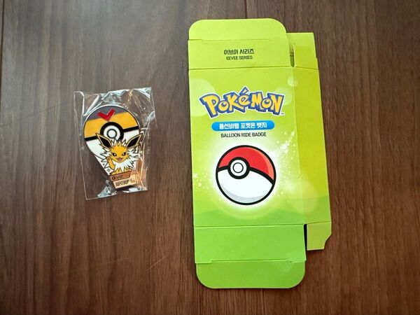 韓国 ロッテワールド LOTTEWORLD ポケモン ポケットモンスター バッジ サンダース ブイズ イーブイ