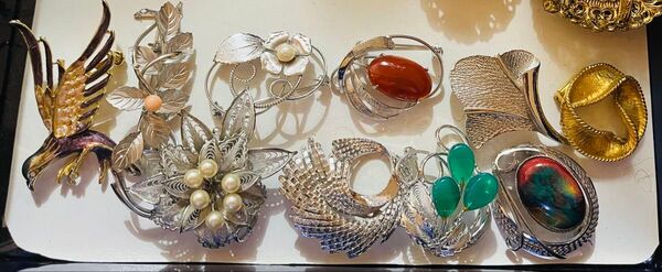 ブローチ ヴィンテージ 10個 刻印あり 鳥 シルバーカラー ゴールドカラー japnese vintage broach 宝石
