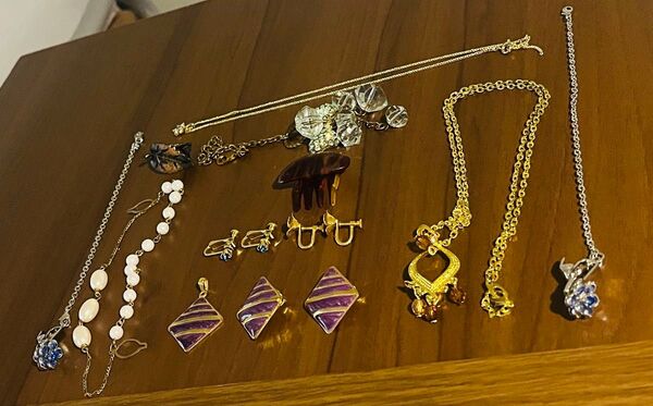 レディース アクセサリー 10点以上 ネックレス ピアス ペンダント 等 ヴィンテージ イヤリング