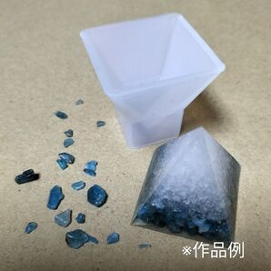 ▲シリコンモールド▲ピラミッド 四角錐 30×30mm【2個セット】
