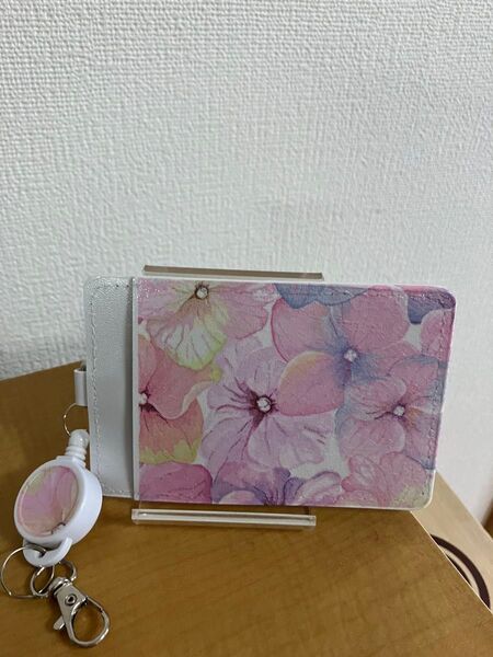 定期入れリール付き デコパージュ 淡いあじさい?